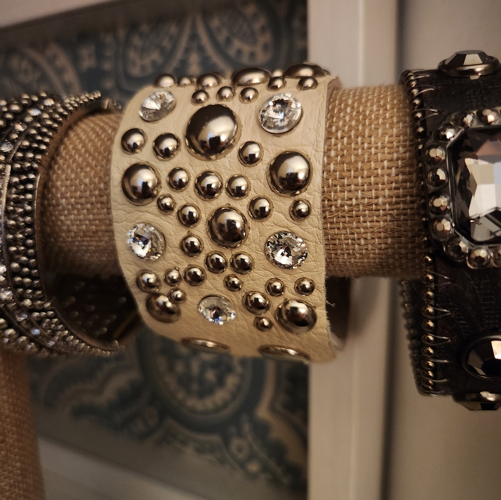 Studded Leather Bracelet Set - Black and Cream